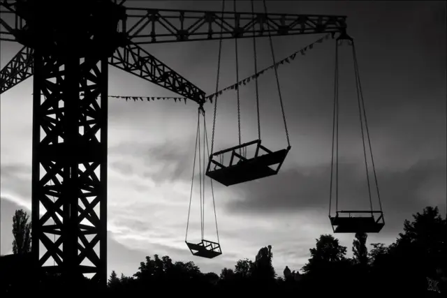 "Темная сторона"