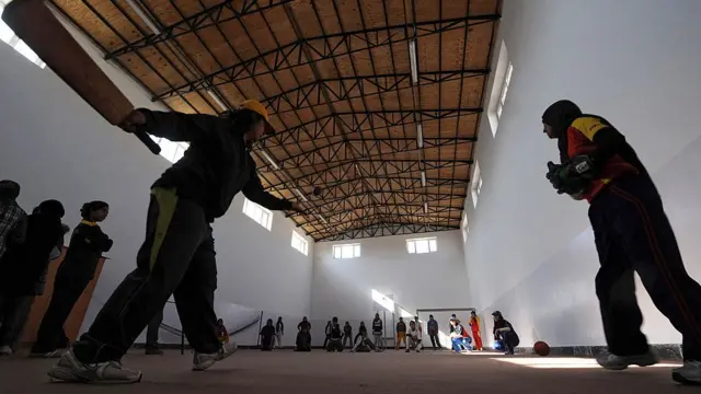 பெண்கள்