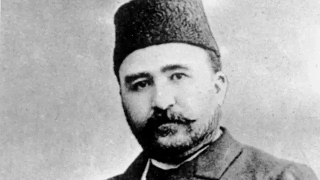 Nümayəndə heyətinin rəhbəri təcrübəli siyasətçi və cümhuriyyətin qurucularından biri olan Əlimərdan bəy Topçubaşov idi