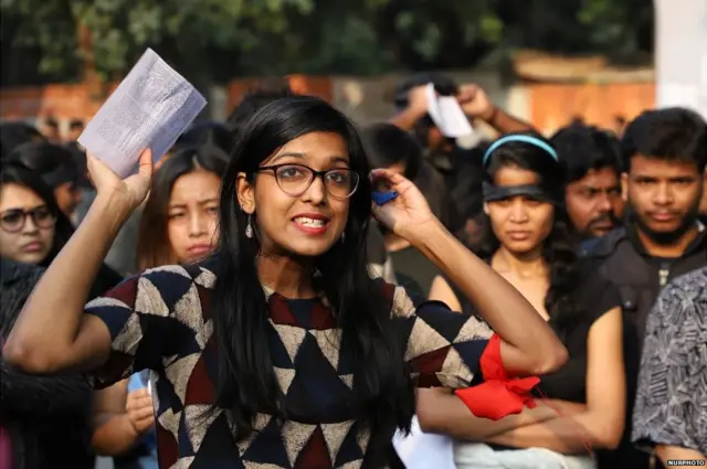 महिलाओं का विरोध प्रदर्शन