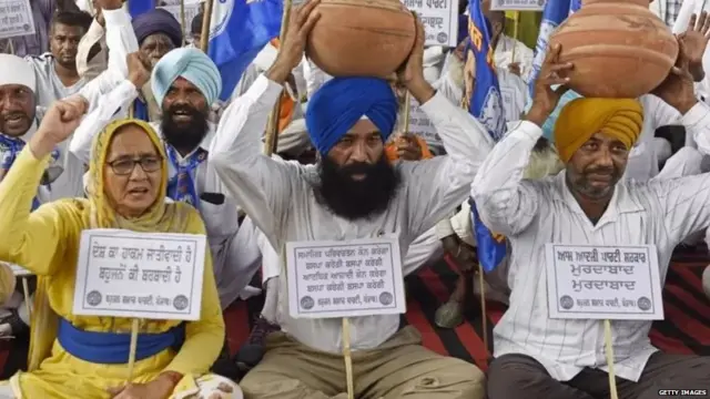 ਕੇਜਰੀਵਾਲ, ਮੋਦੀ ਅਤੇ ਹਿੰਦੂਤਵ