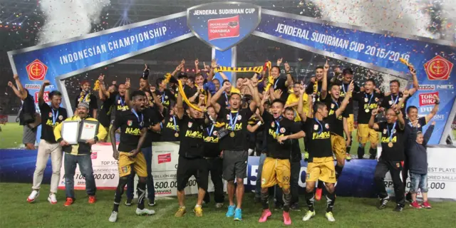 mitra kukar fc