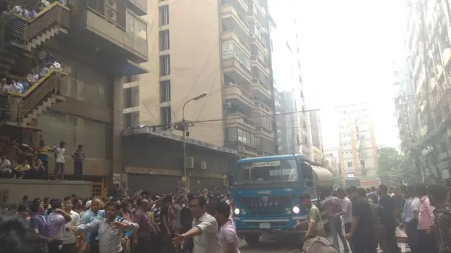 পানির যোগান একটি চ্যালেঞ্জ হয়ে দাড়ায় এক পর্যায়ে