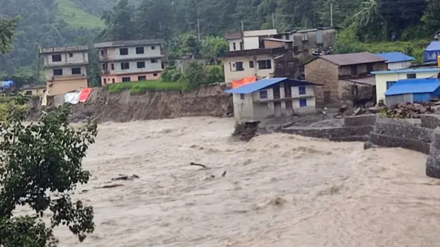 मेलम्चीमा बाढी