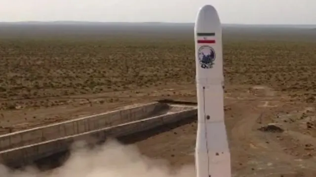 ماهواره نور