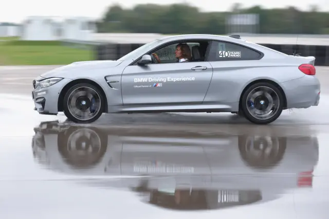 автомашина