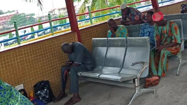 Aworan Ile iwosan isele pajawiri ilu Eko