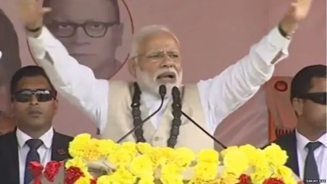 પશ્ચિમ બંગાળમાં મોદીની સભાની તસવીર