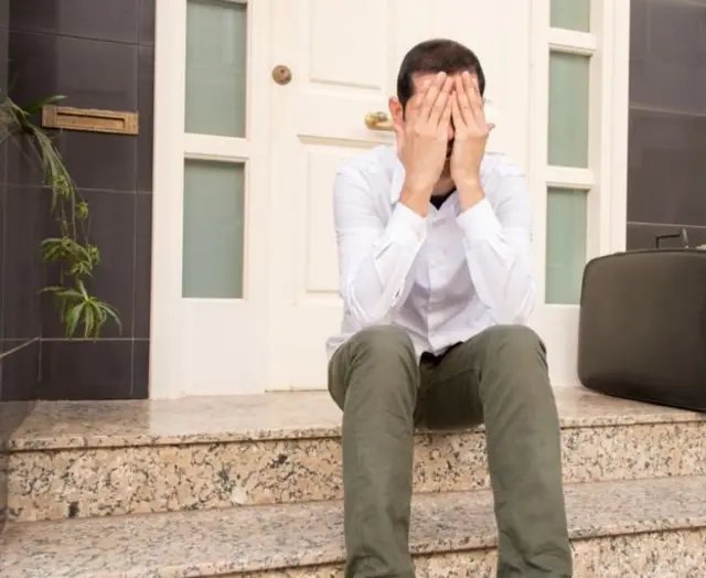 வாடகைக்கு வீடு, வாடகையாக `செக்ஸ்" என்பதால் இருதரப்பினருக்கு நன்மையே என்கிறார் வீட்டு உரிமையாளர் ஒருவர்