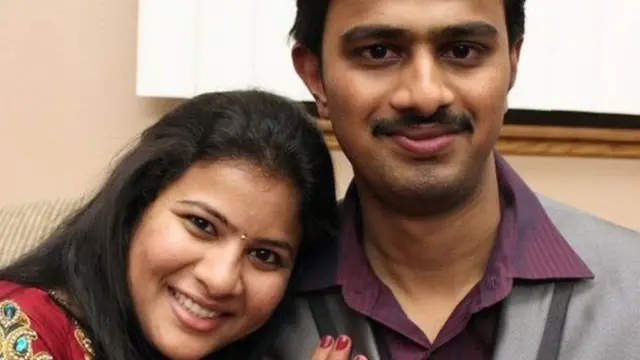 सुनयना दुमाला और श्रीनिवास कुचीवोतला