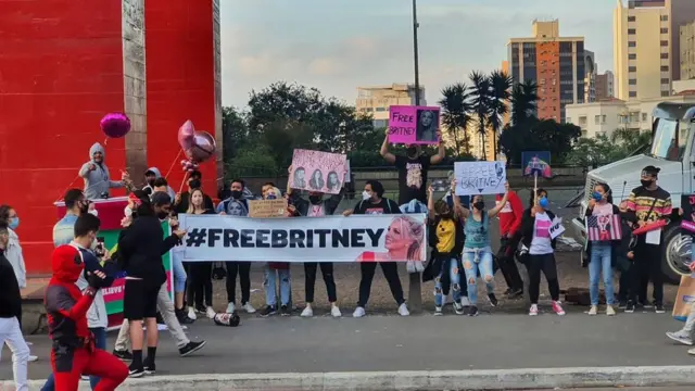 Protesto Free Britney na avenida Paulista,São Paulo