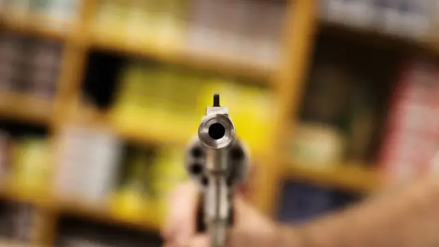 अमेरिका में गोलीबारी