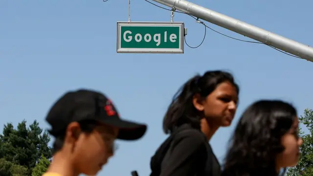 señal de Google en calles de Mountain View
