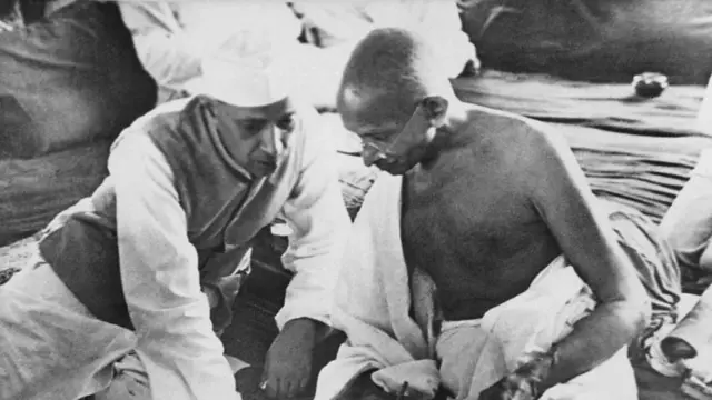 మహాత్మా గాంధీ, జవహర్ లాల్ నెహ్రూ