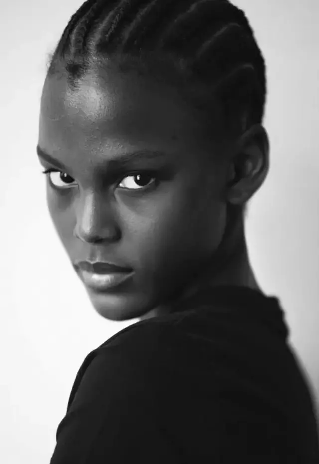 Valentina rêve de posséder son propre salon de coiffure.