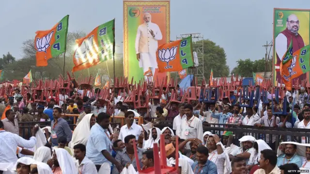 కర్ణాటక, బీజేపీ, కాంగ్రెస్, మోదీ, రాహుల్ గాంధీ