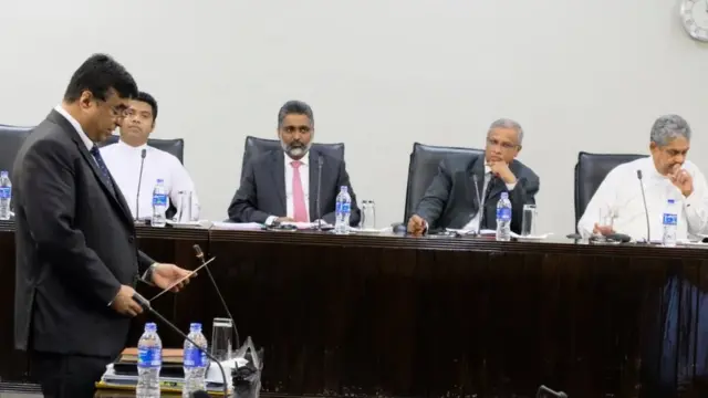 පොලිස්පති පූජිත් ජයසුන්දර