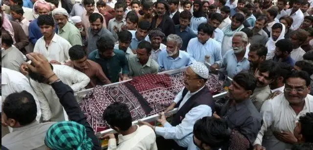 حملات پیکارجویانه متعدد این هفته پرسش‌هایی را درباره راهبرد امنیتی مقامات کشور مطرح کرده است