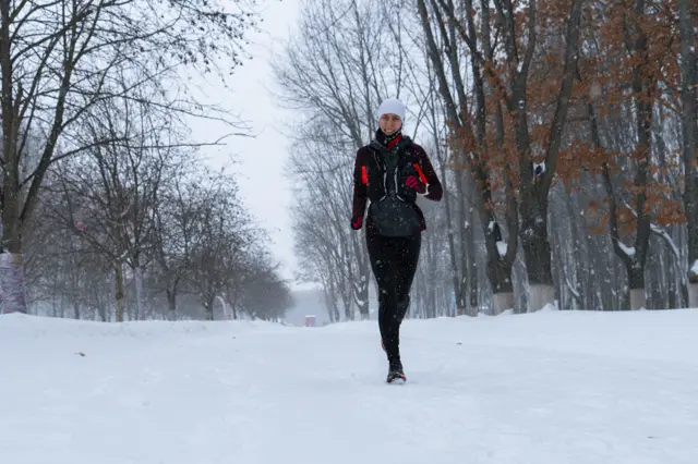 Бегунья Елена Нечаева