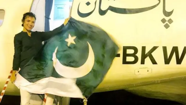 वीडियो ब्लॉगर ईवा ज़ुबेक