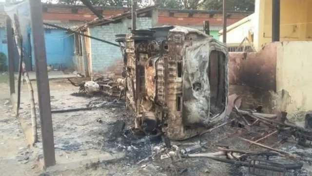 আসানসোলে সহিংসতার চিহ্ন