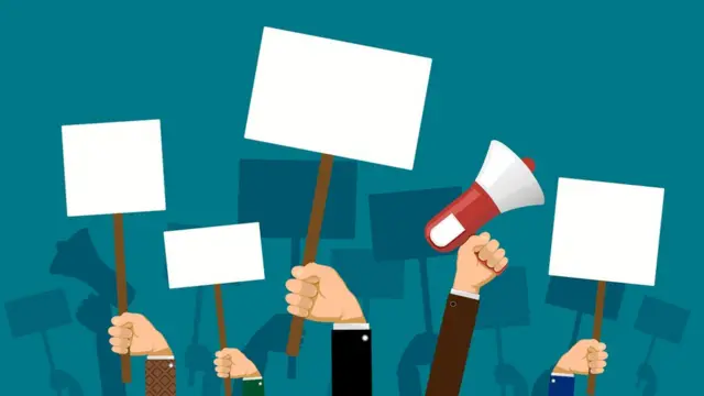 सोशल मीडिया और सरकारी नौकरी: जानिए सभी ज़रूरी बातें