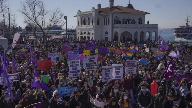 Kadın protesto