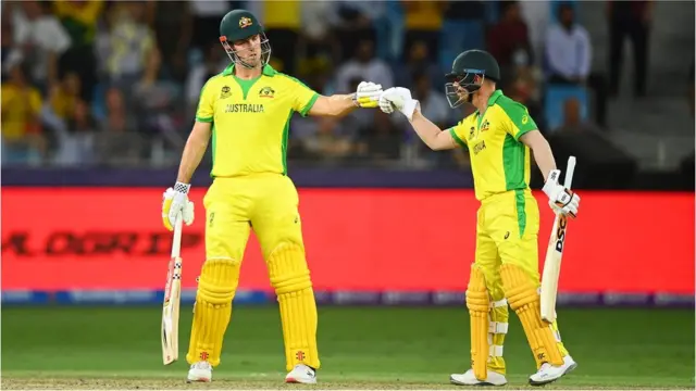 మిచెల్ మార్ష్, డేవిడ్ వార్నర్