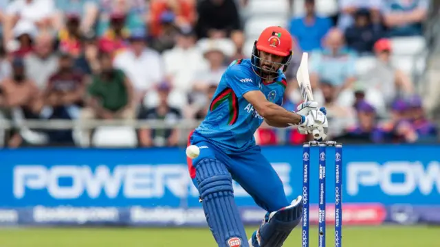 வெற்றியுடன் விடைபெற்ற கிறிஸ் கெயில்; ரசிகர்களை பெரிதும் ஈர்த்த ஆப்கானிஸ்தான்