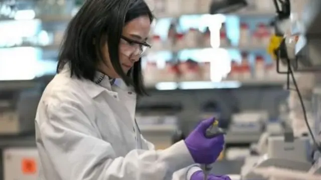 वैक्सीन