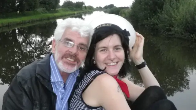 Olivija i njen otac, nakon sudkog raspleta