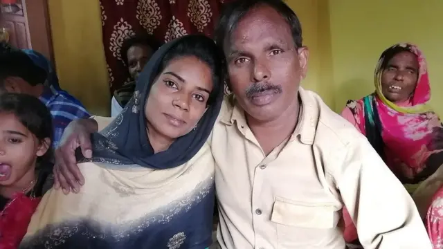 ਗ਼ੁਲਾਮ ਫ਼ਰੀਦ ਆਪਣੀ ਭਾਣਜੀ ਨਾਲ