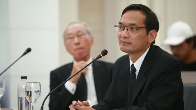 นายมุขเมธิน กลั่นนุรักษ์ ผู้กำกับดูแลสถาบันวิจัยฯ และผู้พิพากษาหัวหน้าศาลประจำสำนักประธานศาลฎีกา