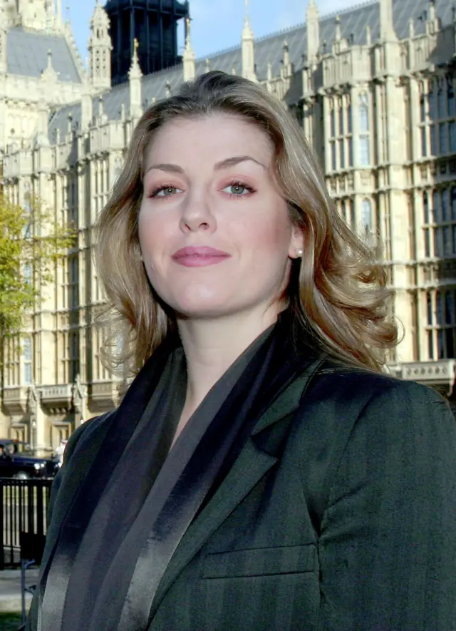 2005年，彭尼·莫当特