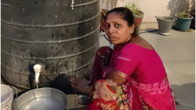 જયાબહેનની જેમ અનેક મૃતકોનાં સગાં પોતાના સ્વજનોને કોરોનામાં ગુમાવ્યા બાદ મૃત્યુ સહાય માટે મુશ્કેલી વેઠી રહ્યા છે