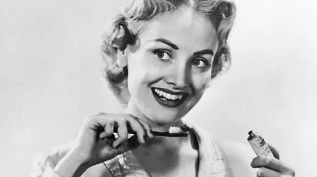 '헤비메탈 기분이 들 때…우후!'