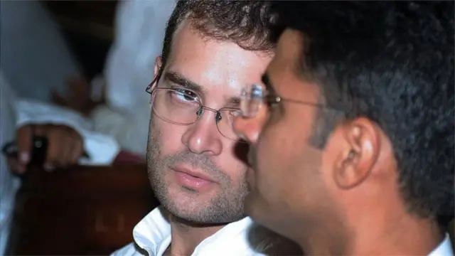 ప్రజాస్వామిక పద్ధతిలో రాహుల్ చేసిన కొన్ని ప్రయత్నాలు బెడిసికొట్టాయి.