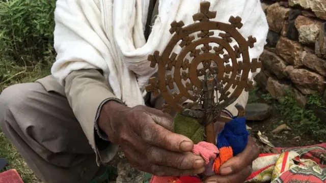 ጥንታዊ መስቀል ኣባ ሰላማ