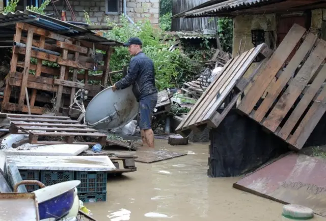 Крим знову затопило. Фото