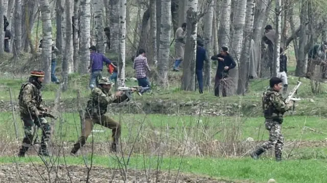 کشمیر میں انڈین فوج