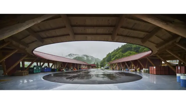 카미가쓰 제로 웨이스트 센터, 나카무라 히로시 & NAP