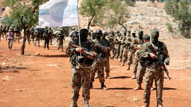 HTŞ'nin İdlib'deki eğitim kampı