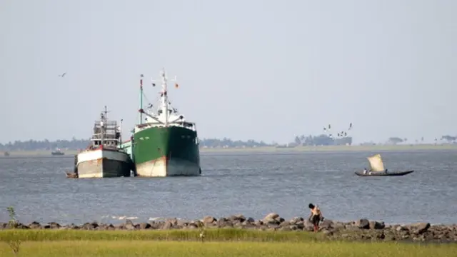 মিয়ানমারে এই কালাদান নদীর ধারে সিতওয়ে বন্দর থেকে মিজোরাম পর্যন্ত পরিবহন রুট বানাচ্ছে ভারত