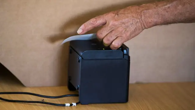 Máquina de voto automatizado.