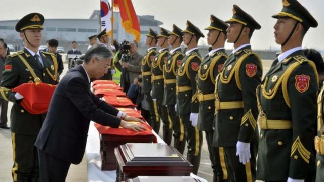 2016年，朝鲜战争结束逾六十年后，36名在韩国阵亡中国士兵的遗骸将被运返归国。