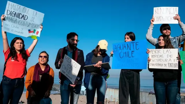 Manifestación de apoyo a Chile en México