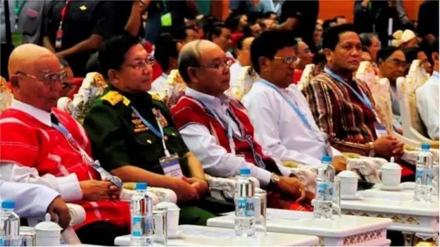 ၂၁ ပင်လုံ ငြိမ်းချမ်းရေးညီလာခံ တတိယမြောက် အစည်းအဝေး