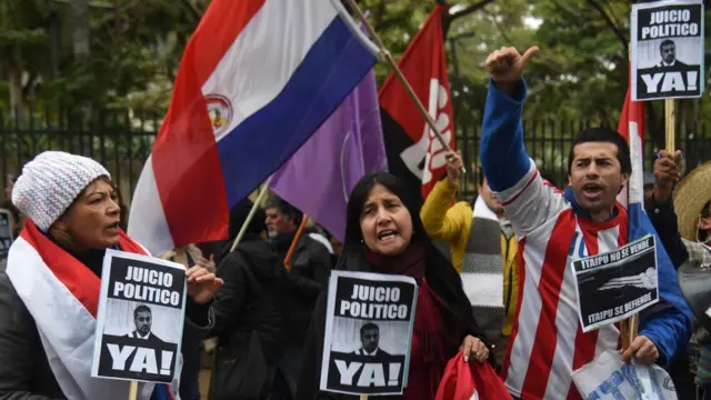 Protesta por el acuerdo sobre Itaipú.
