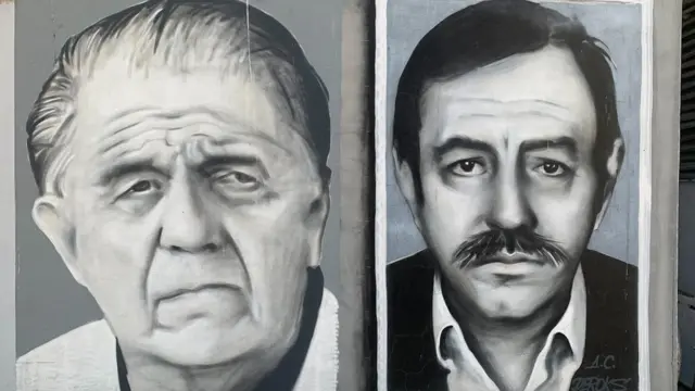 мурал у дворишту позоришта