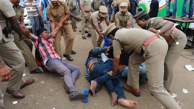 ஜல்லிக்கட்டு